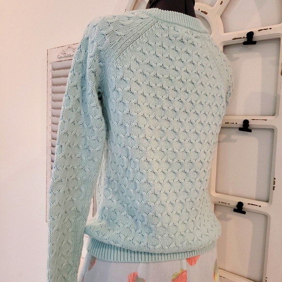 Old Navy XS Knit Sweater in light Aqua - Picture 3 of 4